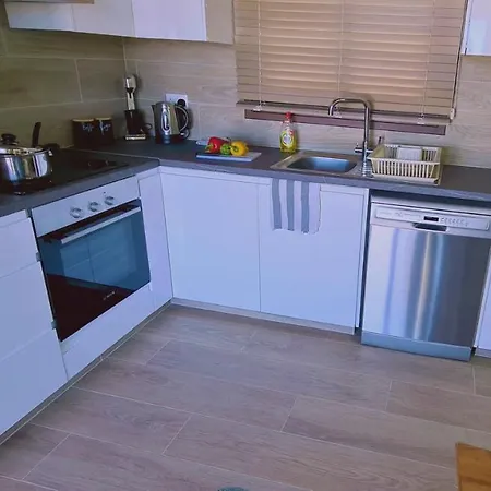 Chrystallia Anaríta