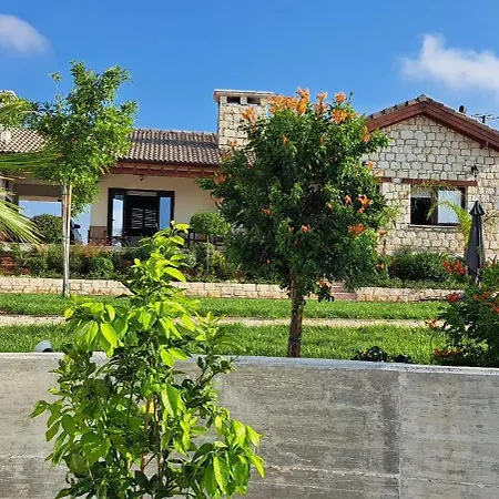 Chrystallia Villa Anaríta