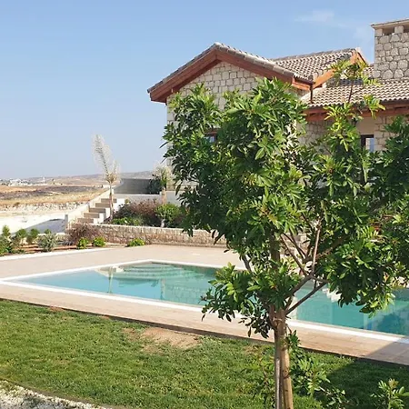 Chrystallia Anaríta