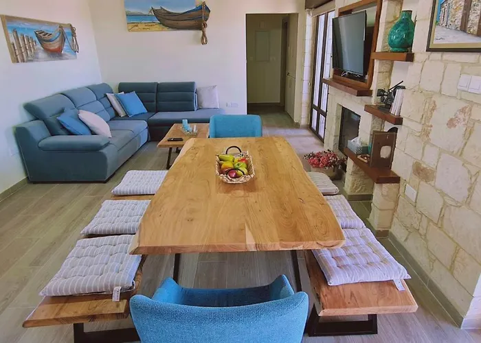 Chrystallia ヴィラ Anarita