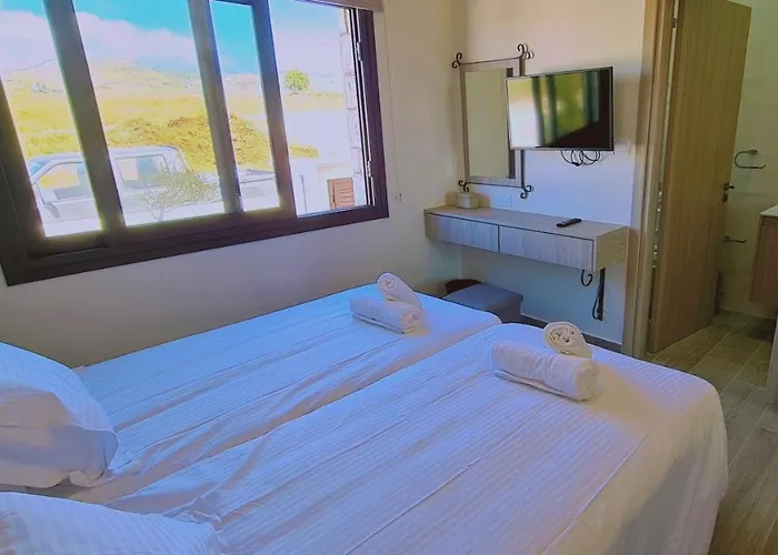 Chrystallia ヴィラ Anarita