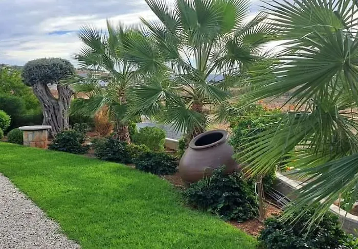 Chrystallia ヴィラ