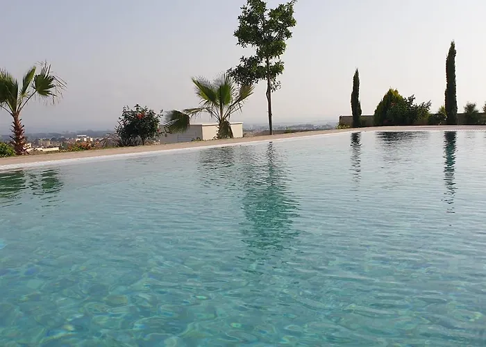 Chrystallia ヴィラ Anarita